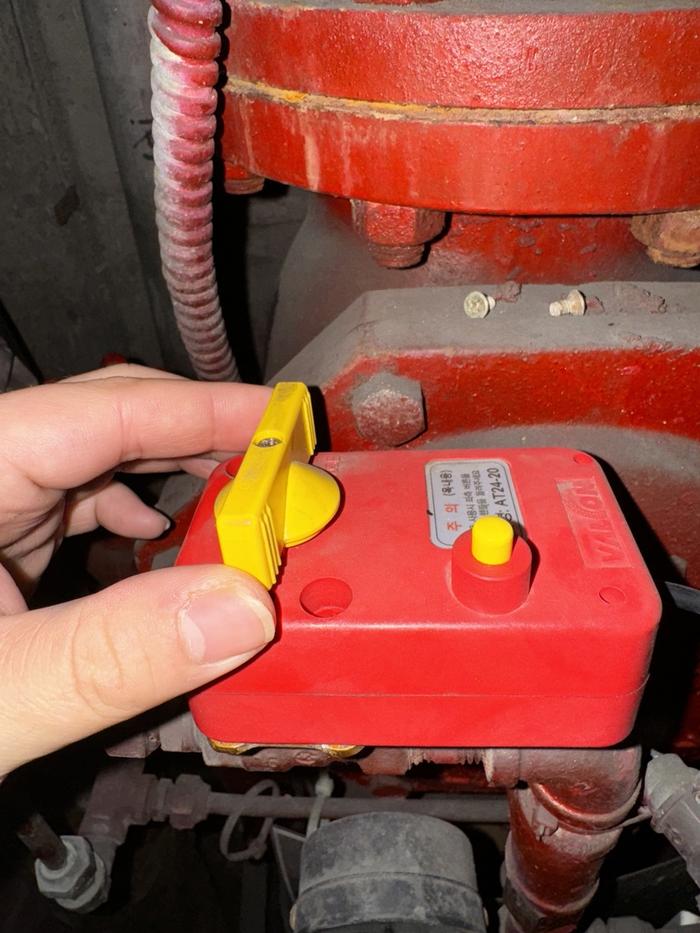 3695294320_2yEHCclU_48a6488dc50e61813089a297d618d68815ff6408.jpg 이미지크게보기