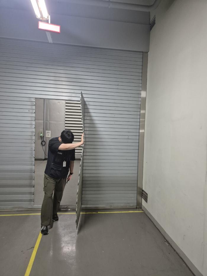 3695294320_MShk72gx_b2bbe31865c21c71f40fa6facb5af8d426e1e31d.jpg 이미지크게보기