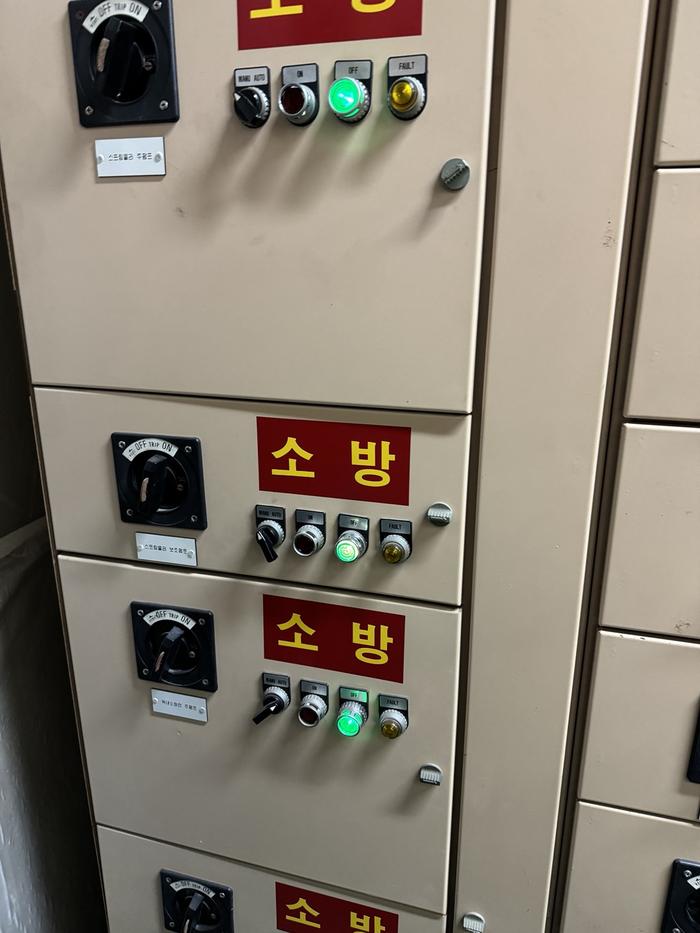 3695294320_duYA47Ig_800ef894813c401b2f40b775aa3ff10e91f18356.jpg 이미지크게보기