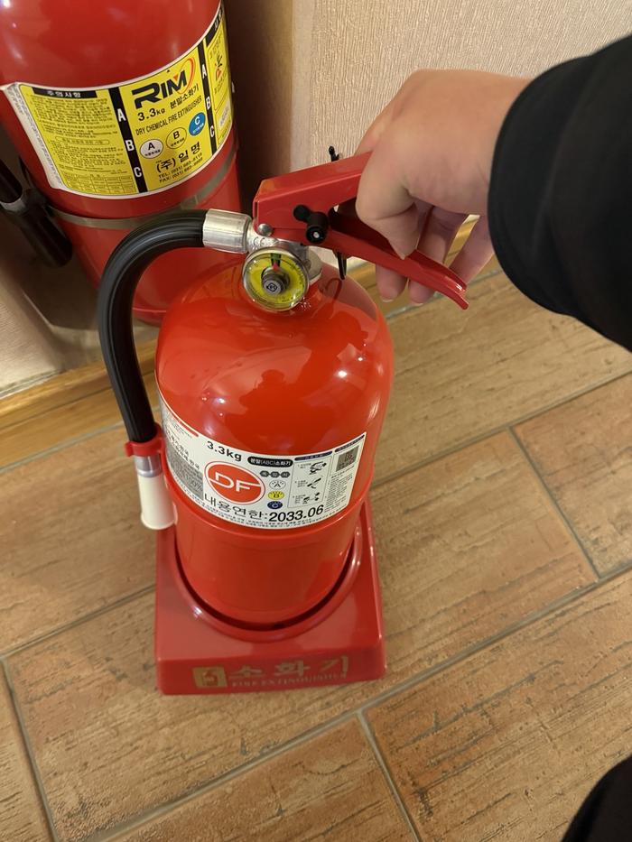 3695294320_s2vu94rx_fd34bf04994199cd8372a70f301d64209427e1a4.jpg 이미지크게보기